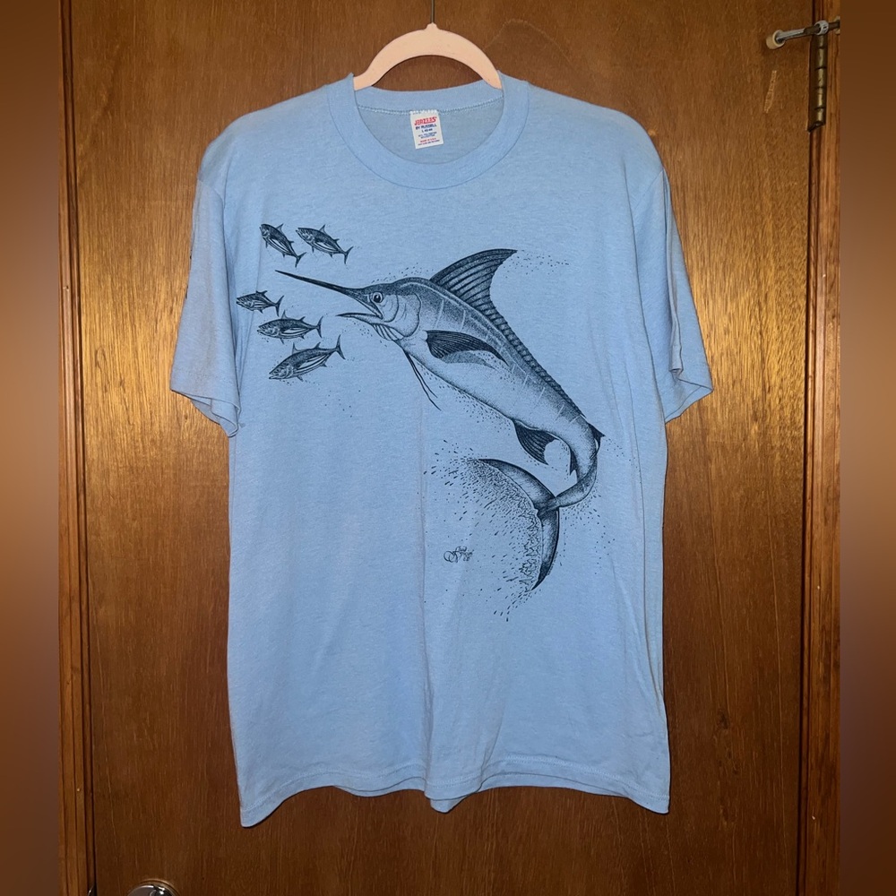 Vintage single stitch NJ beach t shirt blue fish